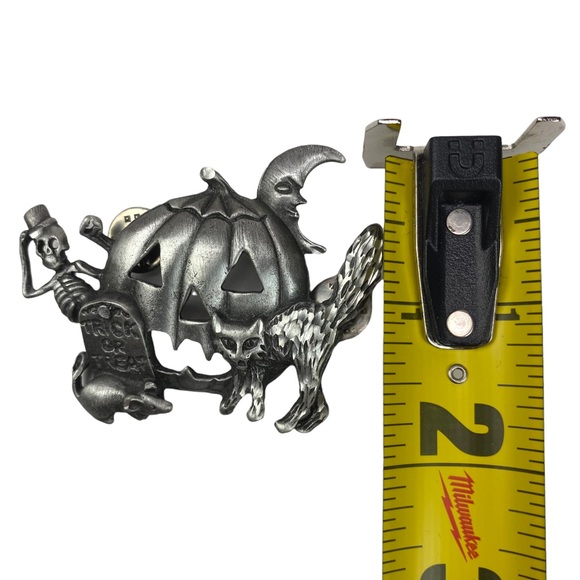 Halloween Pin Pumpkin Cat Moon Skeleton Rat Trick or Treat Moon Pewter Color - Picture 6 of 6